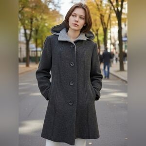 Niccolini Women's Gray Wool Coat  Size 12